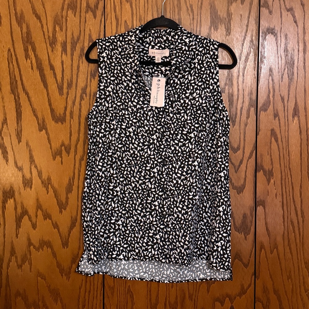 Philosophy Sleeveless Blouse Medium Black white Button Front NWT Lightweight Top